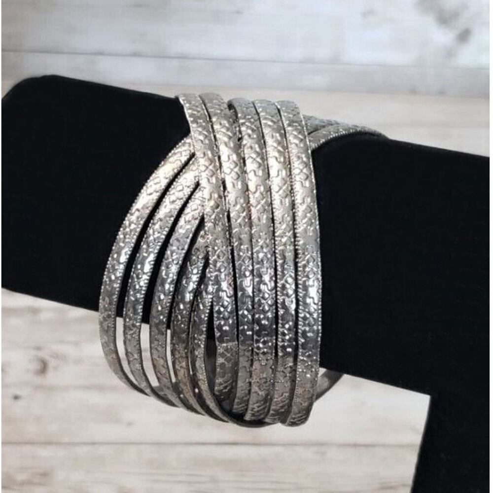 Vintage Bracelets / Bangles - Interlocking Patter… - image 1